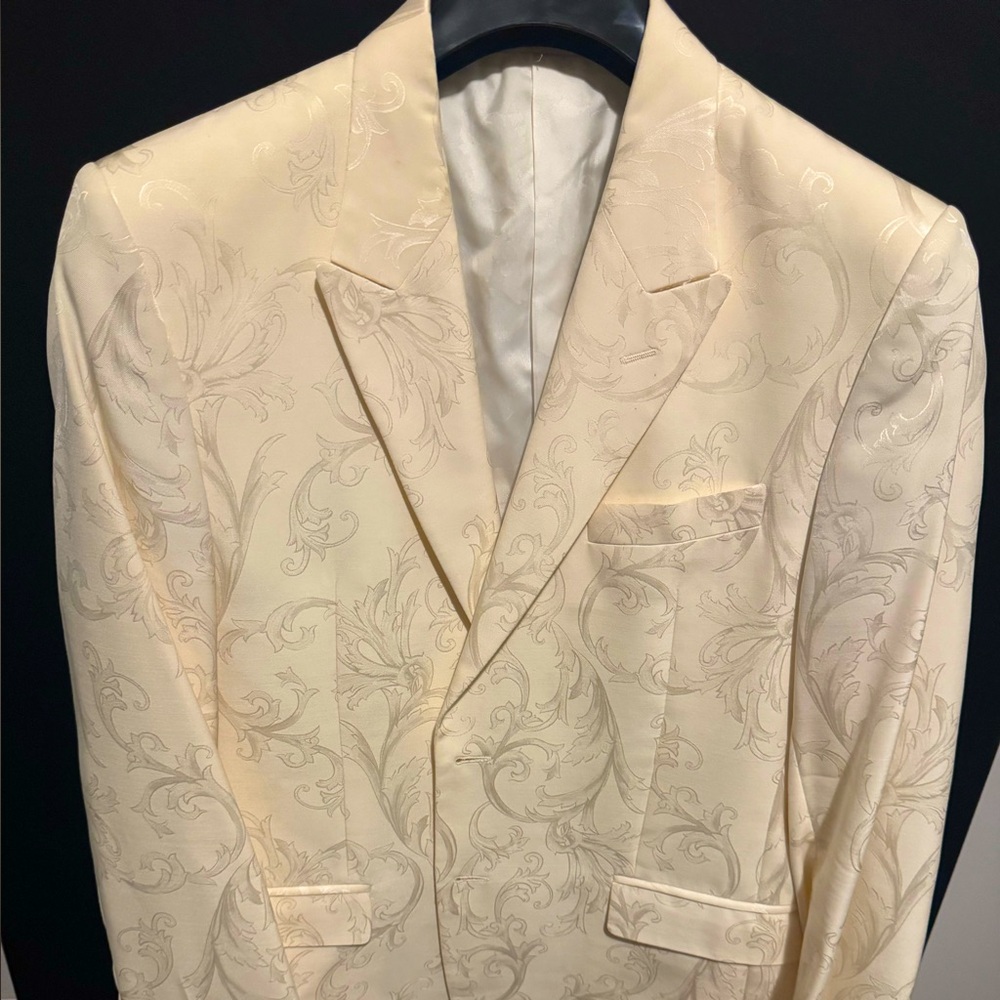Versace Cream Sport Coat with Textured Fabric and Notched Lapel